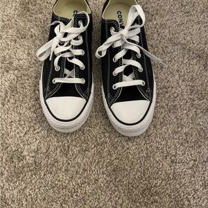 Kids converse size 4.5, brand new.